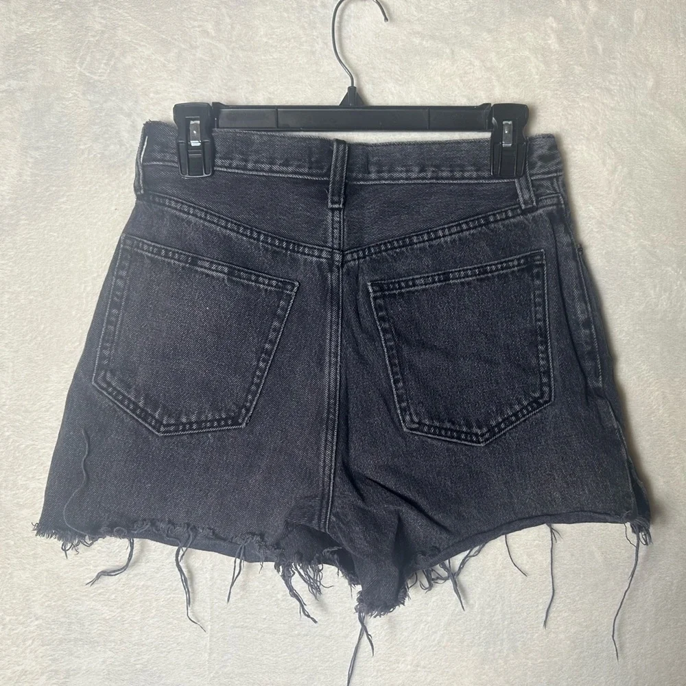 Abercrombie high rise 4” short - Picture 2 of 6